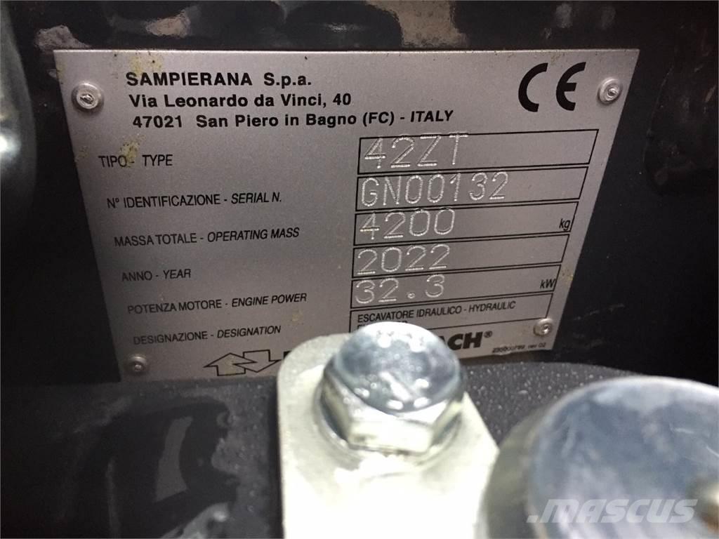 Eurocomach 42ZT Mini pelle < 7t