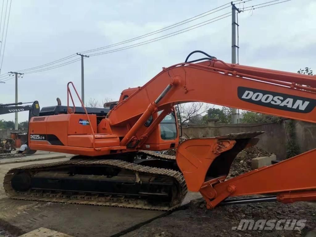 Doosan DH225LC-9 Pelle sur chenilles