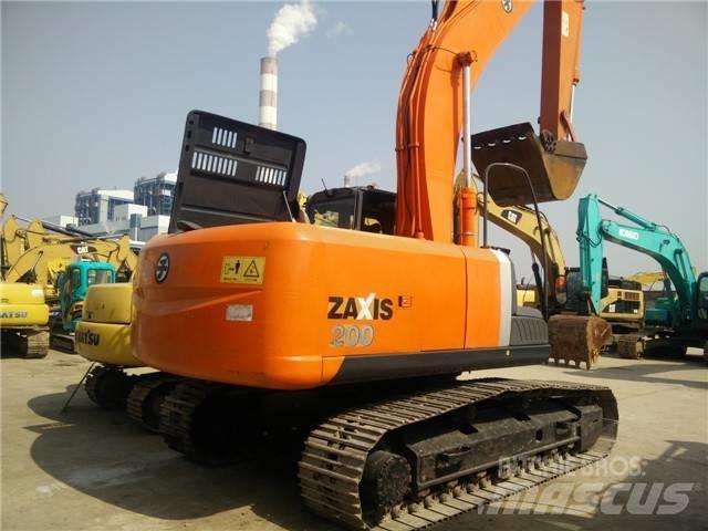 Hitachi ZX 200-3 Pelle sur chenilles