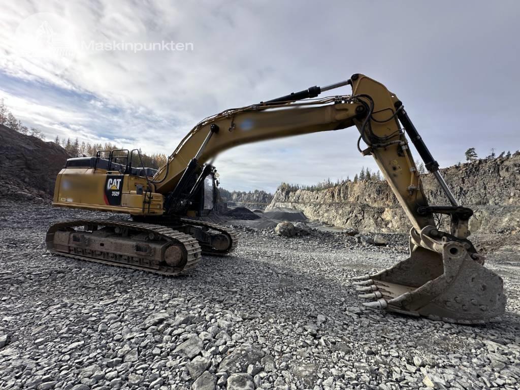 CAT 352 F Pelle sur chenilles