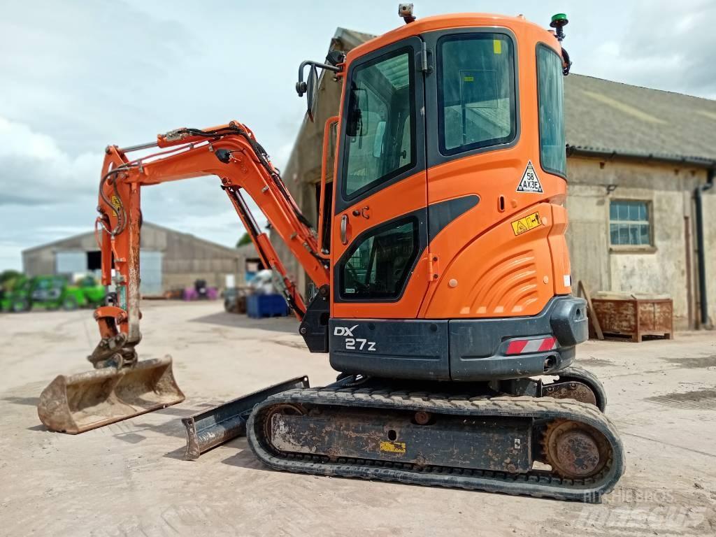 Doosan DX 27 Z Mini pelle < 7t