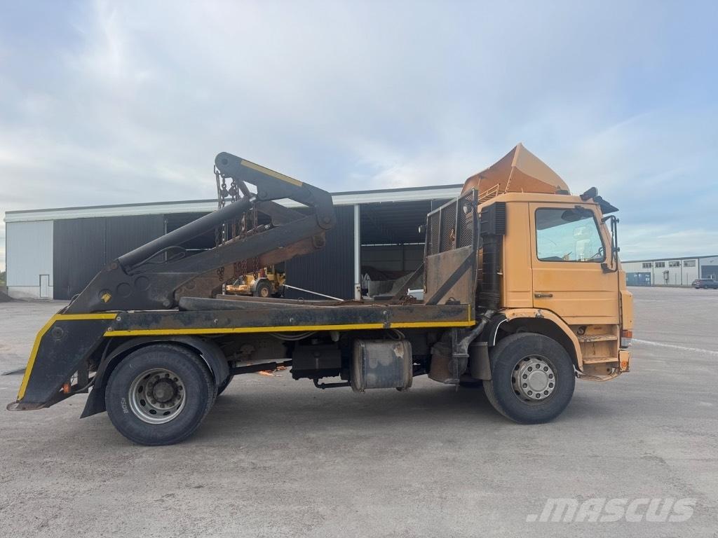 Scania P 82 H Camion multibenne