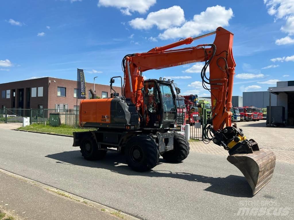 Hitachi ZX 140 W-5 Pelle sur pneus