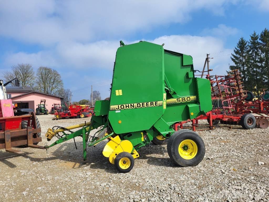John Deere 580 Presse à balle ronde