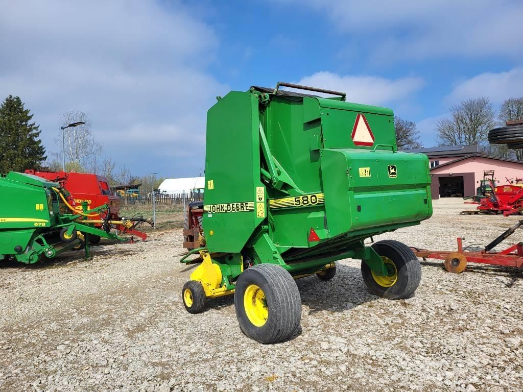 John Deere 580 Presse à balle ronde