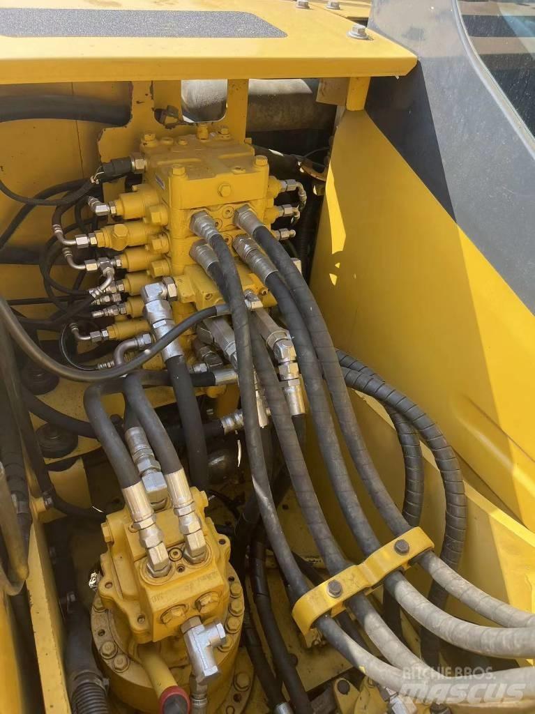 Komatsu PC 130-8 Mini pelle 7t-12t