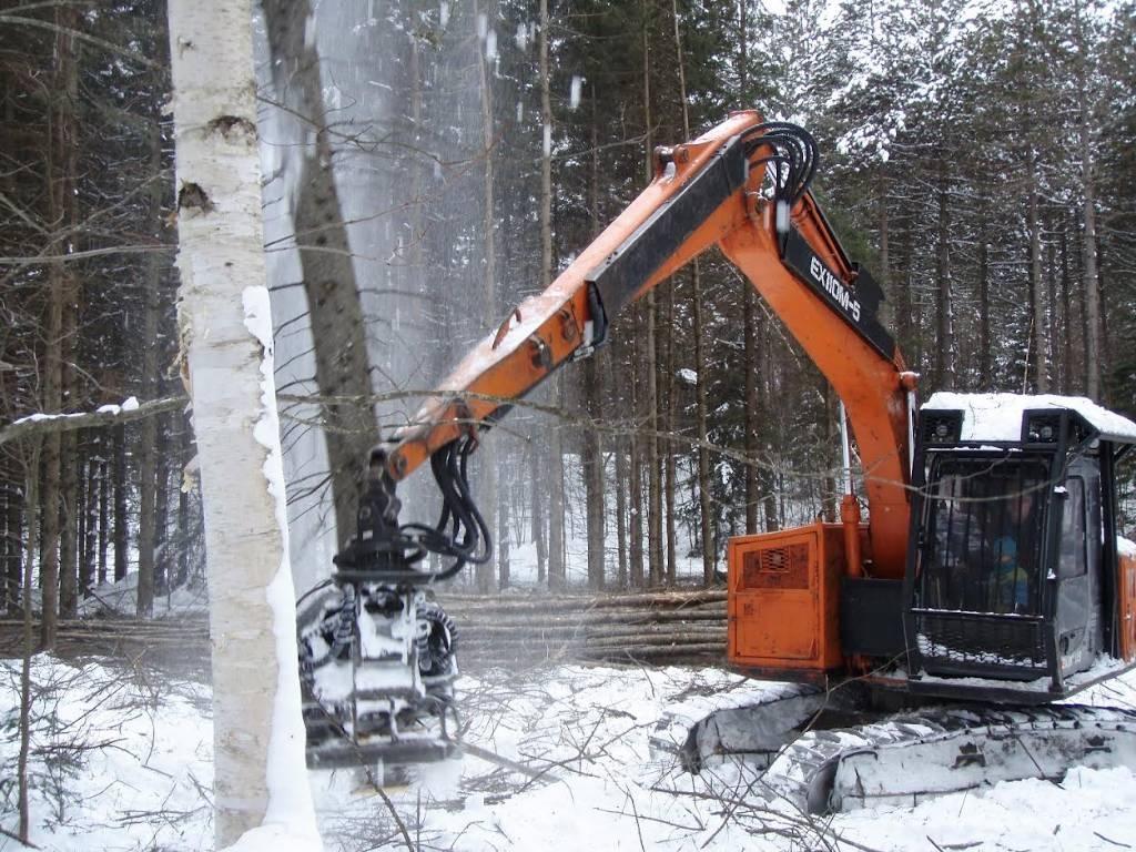 Hitachi EX110M-5 Abatteuse