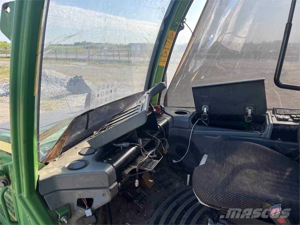 John Deere 1010E Abatteuse