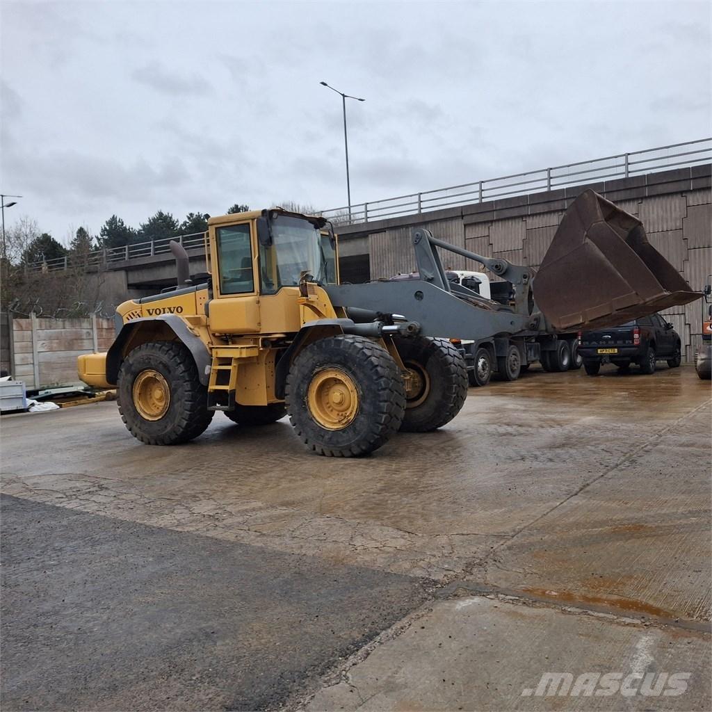 Volvo L 120 E Chargeuse sur pneus