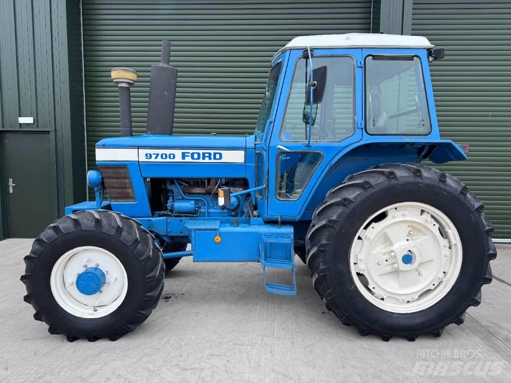 Ford 9700 Tracteur