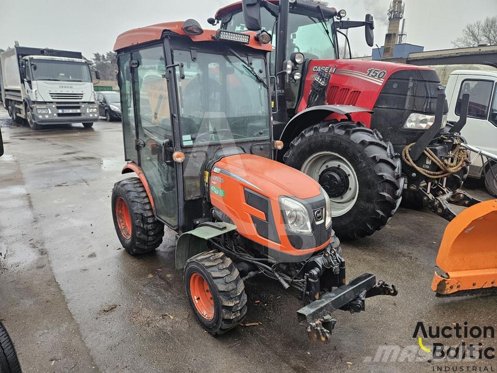 Kioti CK 2810 Tracteur