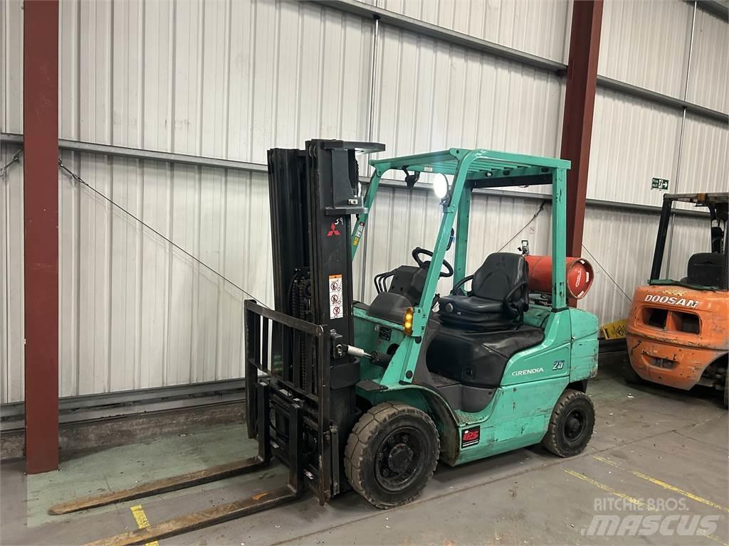 Mitsubishi FG25NT Chariots GPL