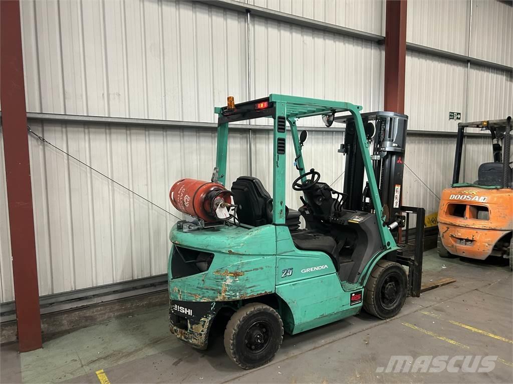 Mitsubishi FG25NT Chariots GPL