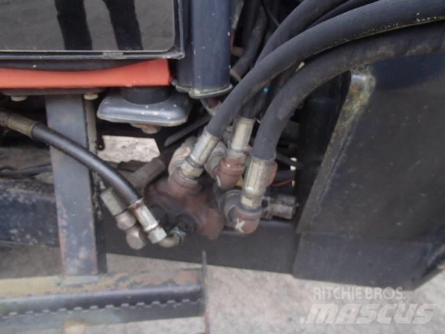Delta 804 Tracteur