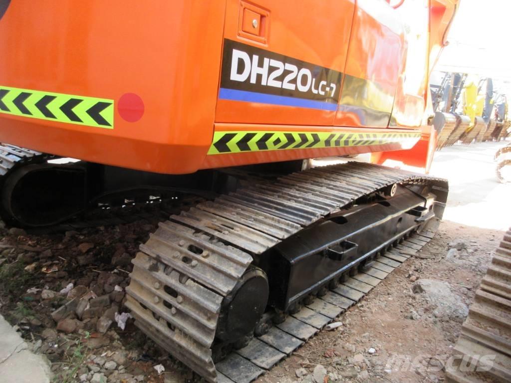 Doosan DH 210 W-7 Pelle sur pneus