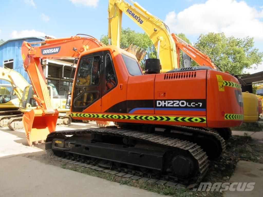 Doosan DH 210 W-7 Pelle sur pneus