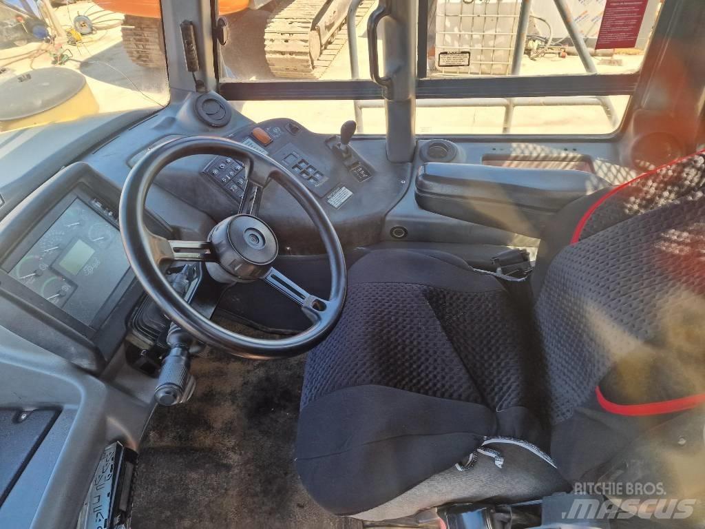 Bell B35D 6x6 Tombereau articulé