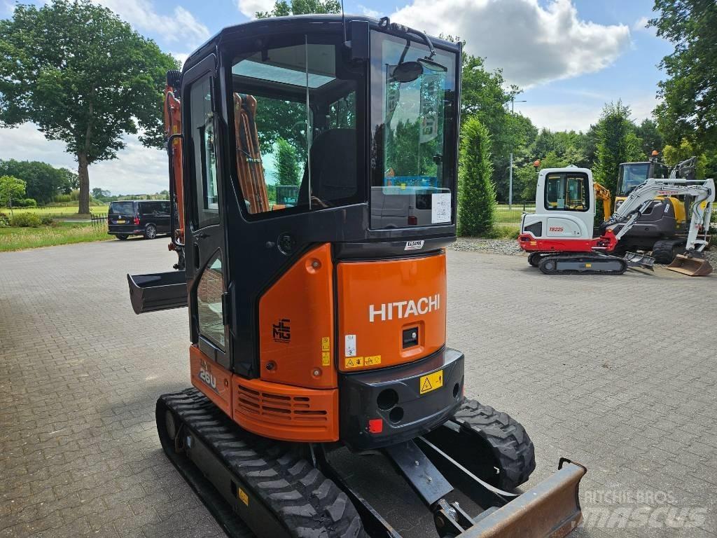 Hitachi ZX 26 Mini pelle < 7t