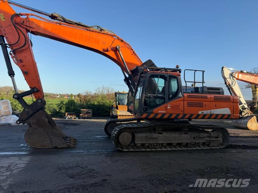 Doosan DX 340 LC Pelle sur chenilles
