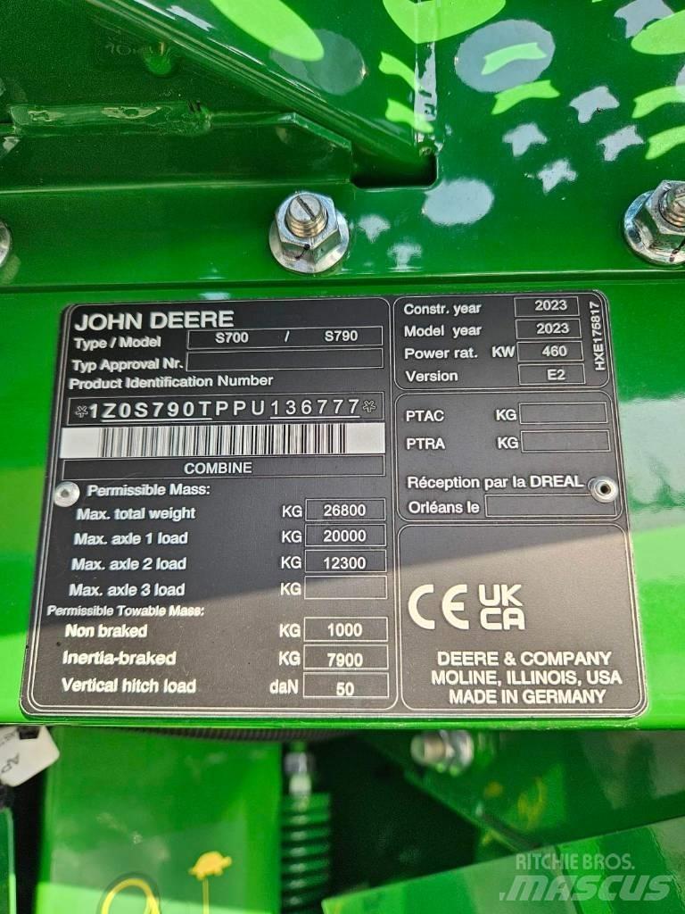John Deere S790 Moissonneuse batteuse
