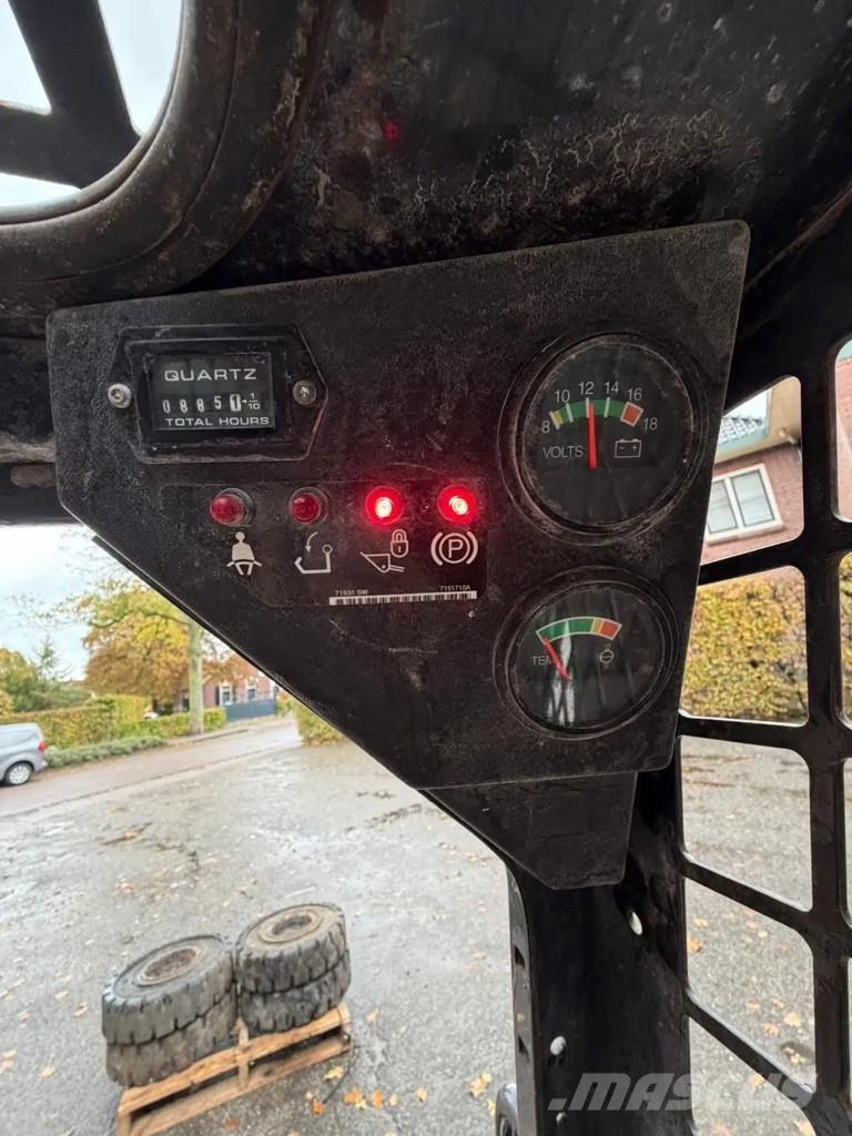 Bobcat S70 Chargeuse compacte