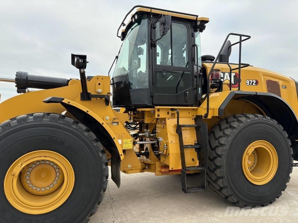 CAT 972 Chargeuse sur pneus