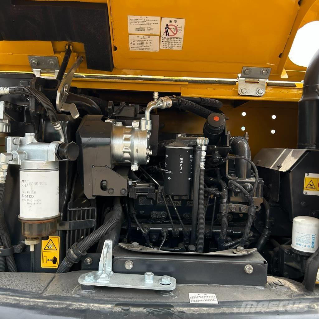 Komatsu 60-8 Pelle sur chenilles