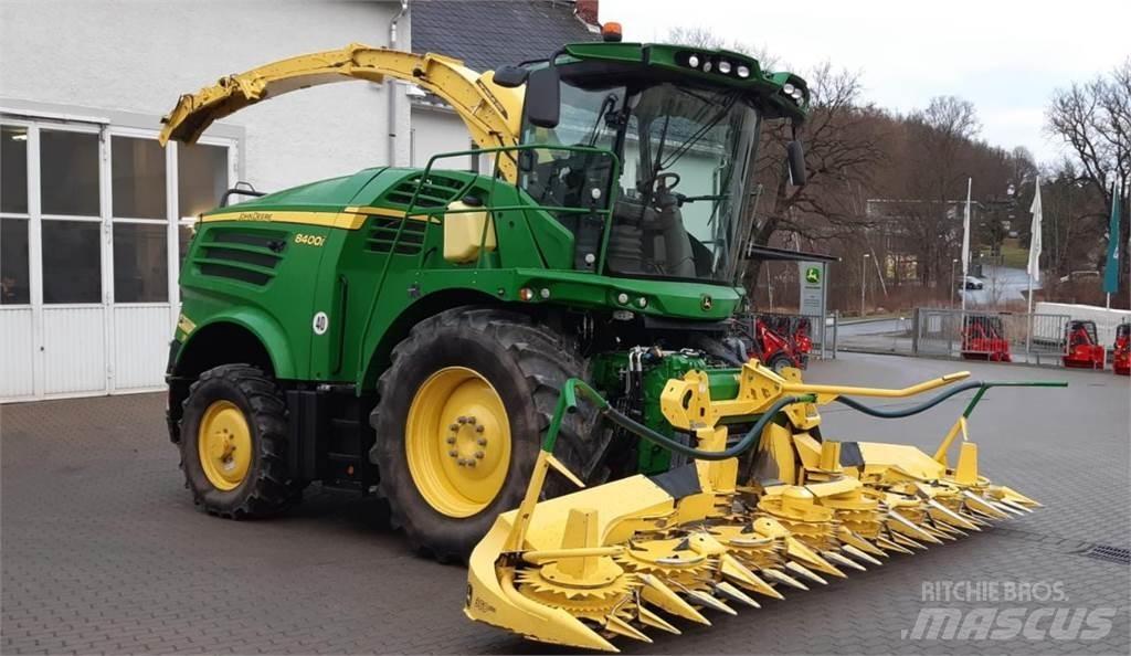 John Deere 8400i Ensileuse automotrice