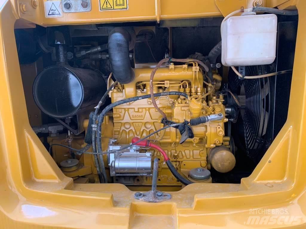CAT 305.5E2 Pelle sur chenilles