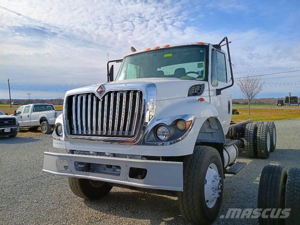 International 7400 Châssis cabine