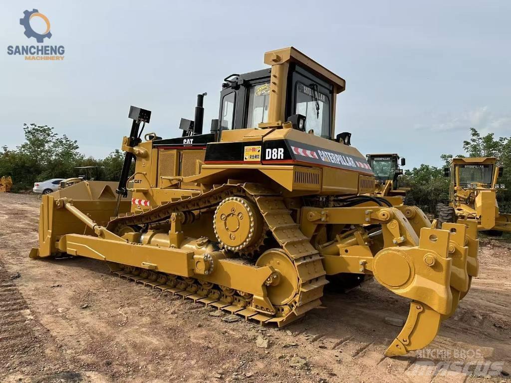 CAT D 8 R Bouteurs sur chenilles