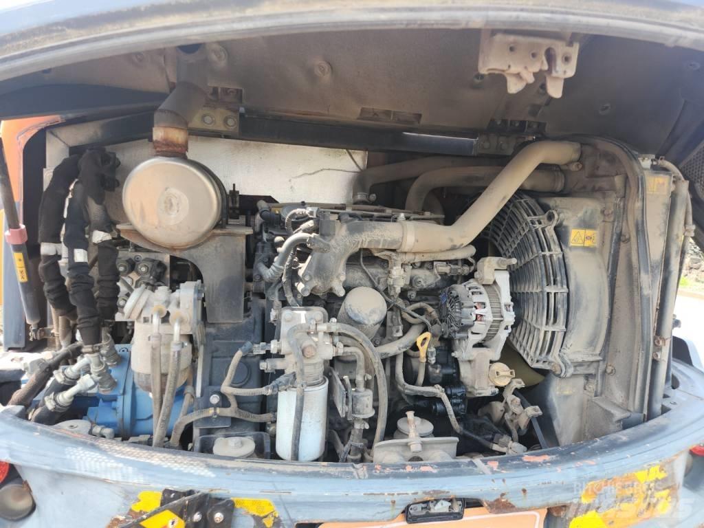 Doosan DX 55 W Pelle sur pneus
