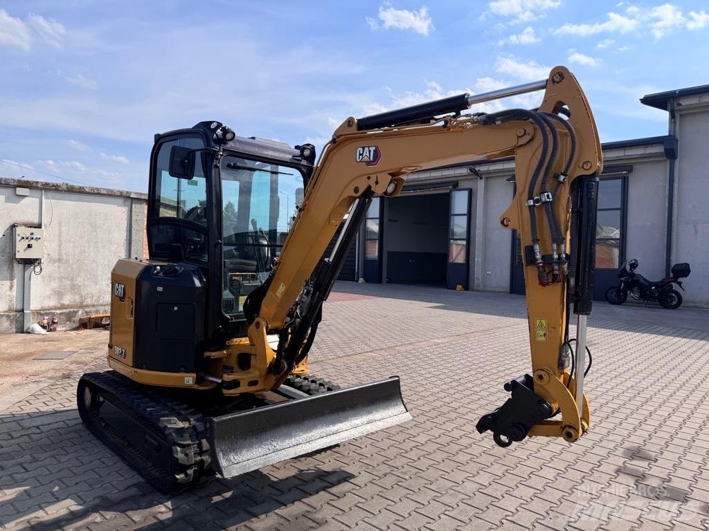 CAT 302.7 D CR Mini pelle < 7t