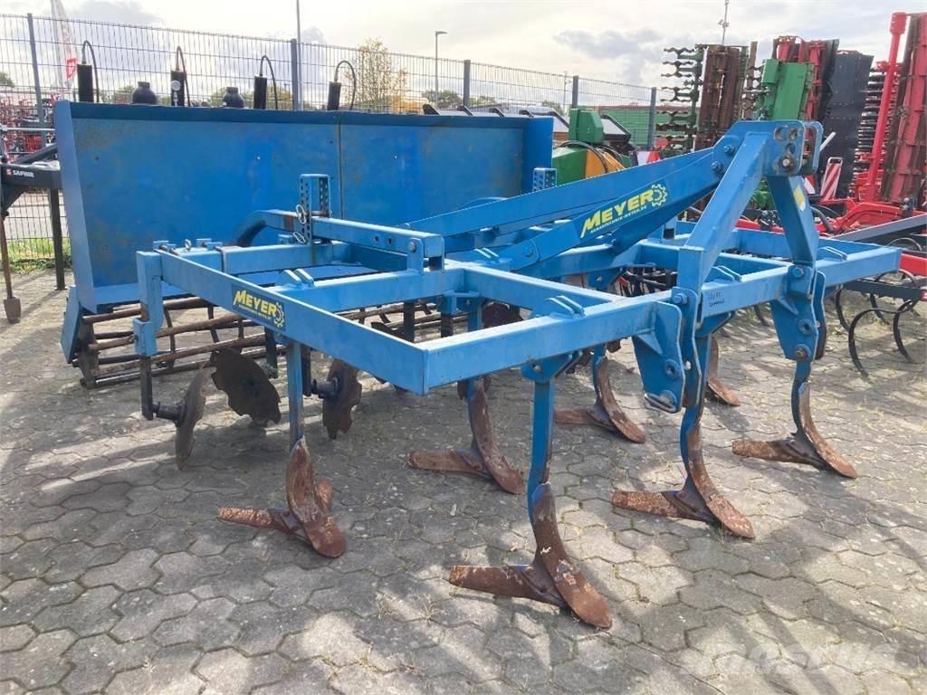 Meyer FLG 3000 Déchaumeur, cultivateur
