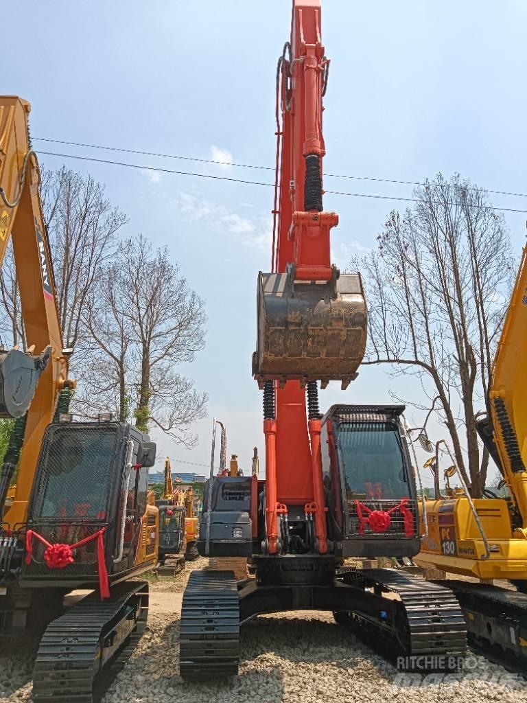 Hitachi ZX 240 Pelle sur chenilles