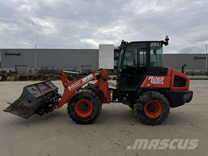 Kubota R065W Chargeuse sur pneus