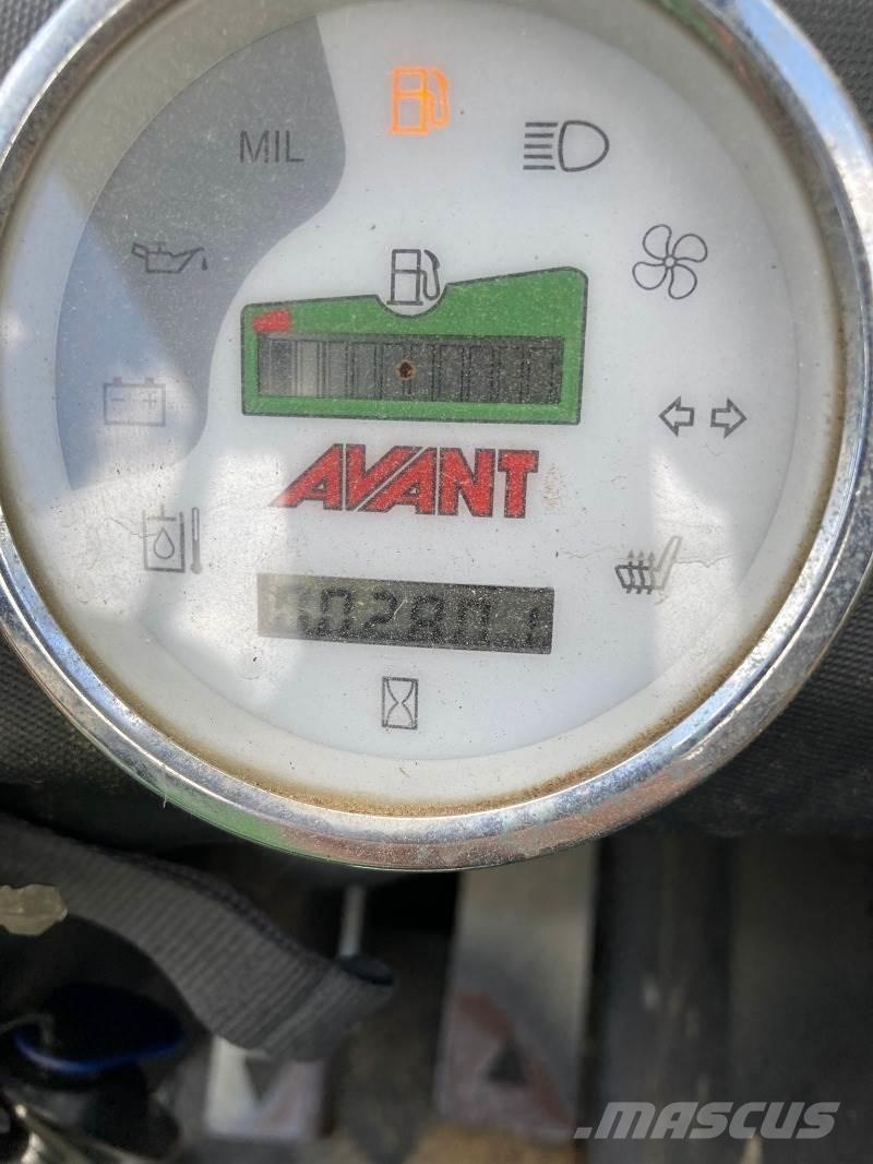 Avant 225 Mini chargeuse