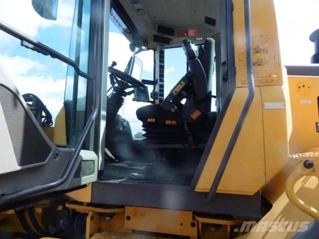 Volvo L 120 F Chargeuse sur pneus