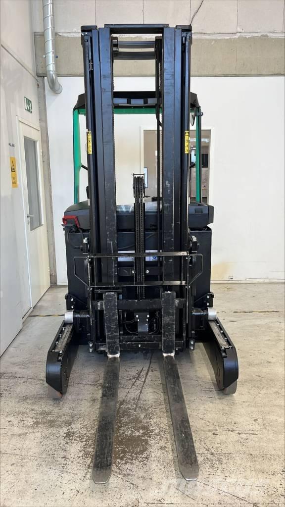 Mitsubishi RB 14 Chariot à mât rétractable