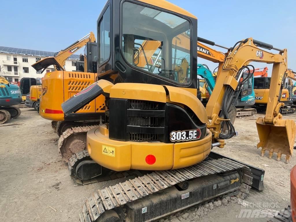 CAT 303.5 Mini pelle < 7t