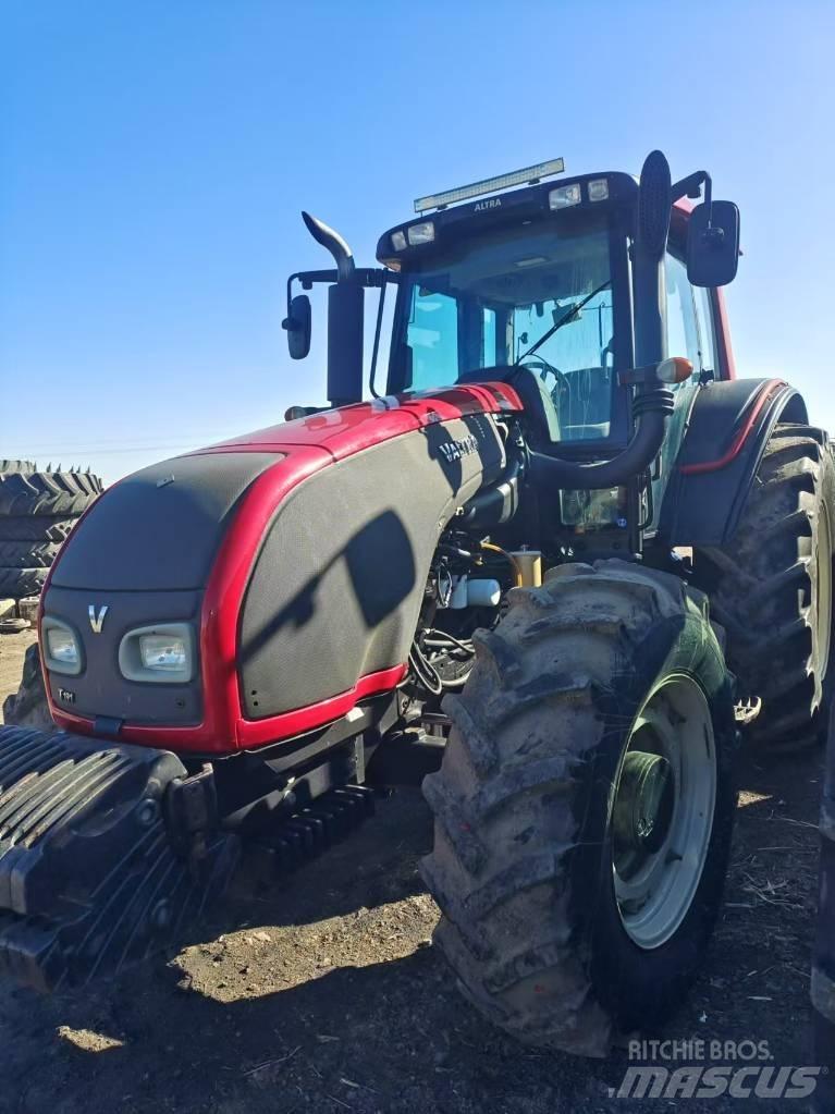 Case IH FARMALL 1404 Tracteur