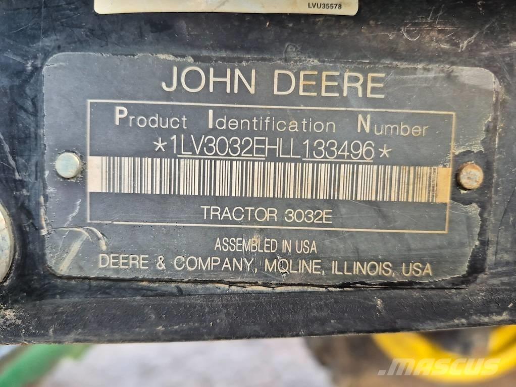 John Deere 3032 E Tracteur
