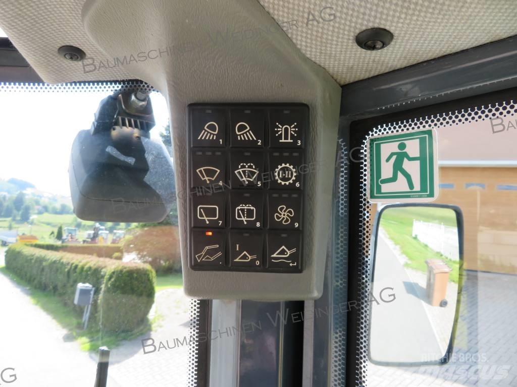 Yanmar V 80 Chargeuse sur pneus