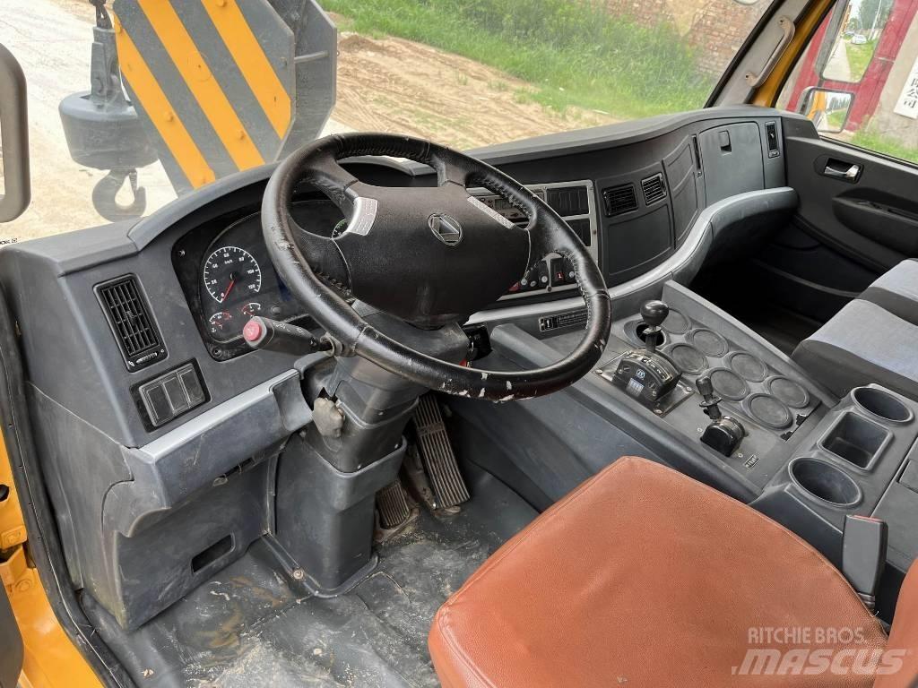 XCMG QY130K-1 Grues tout terrain