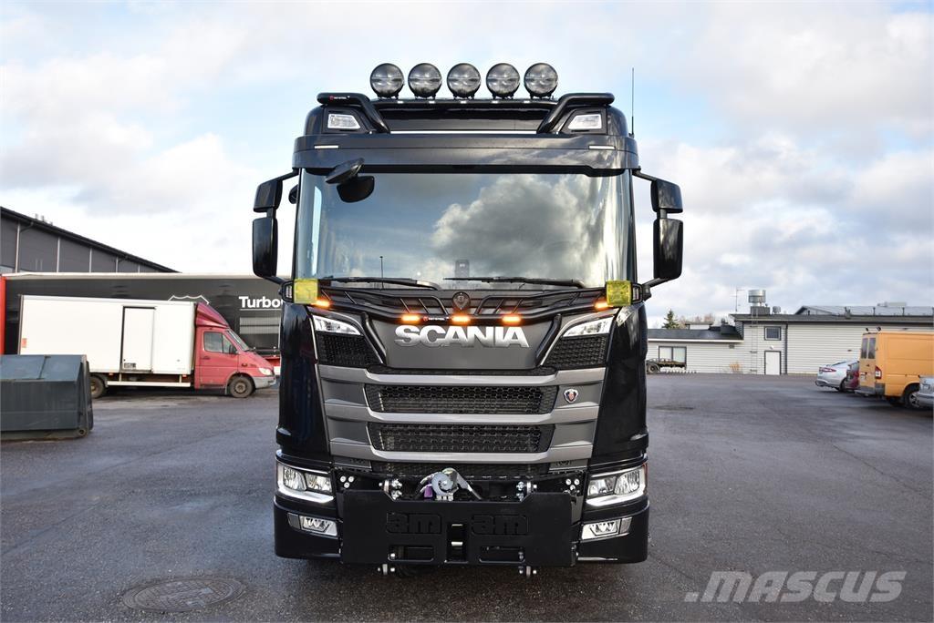 Scania R590 8X4 Camion ampliroll