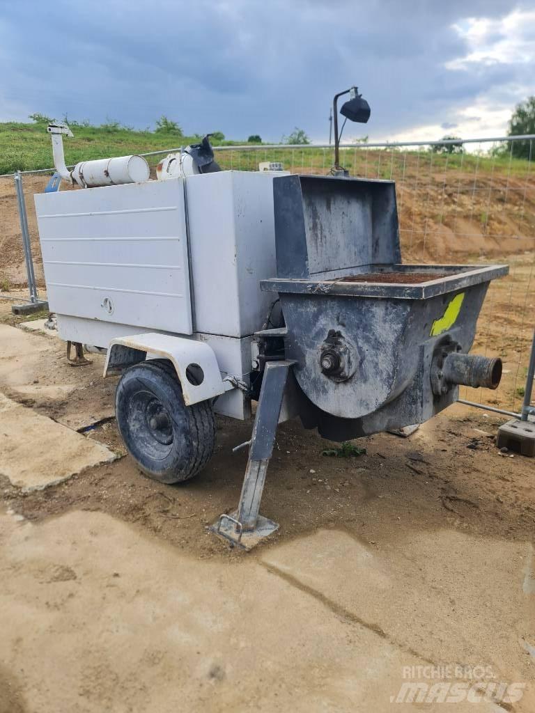  REED PUTZMEISTER M40 Pompe à béton