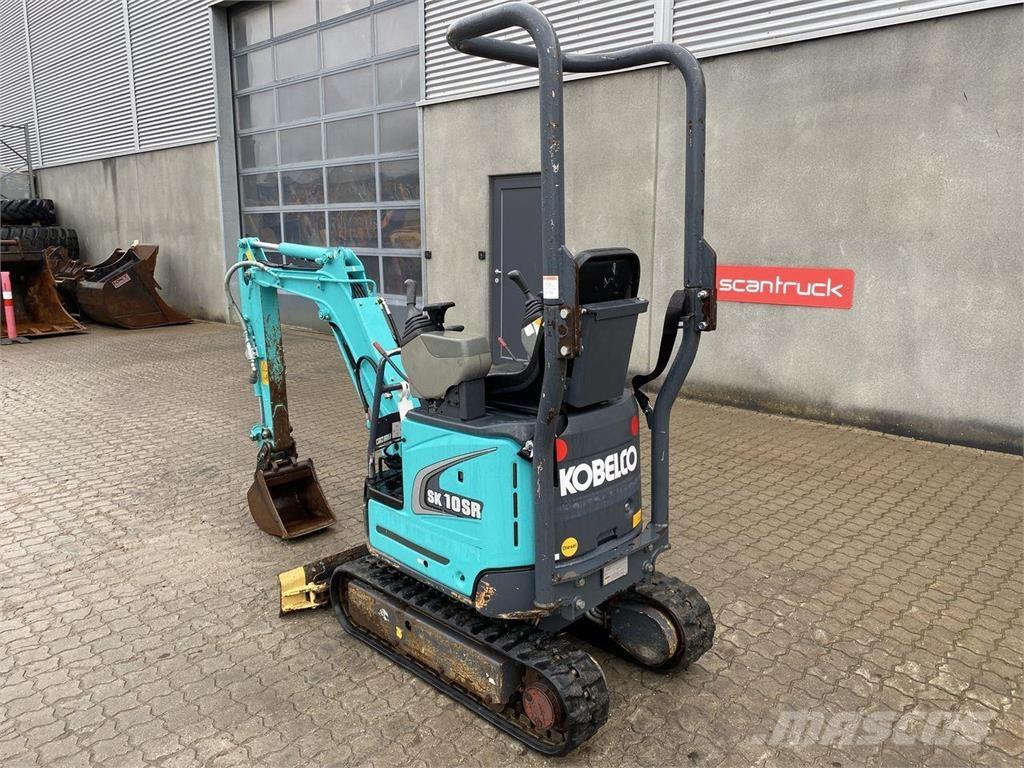 Kobelco SK10SR-2 Pelle sur pneus
