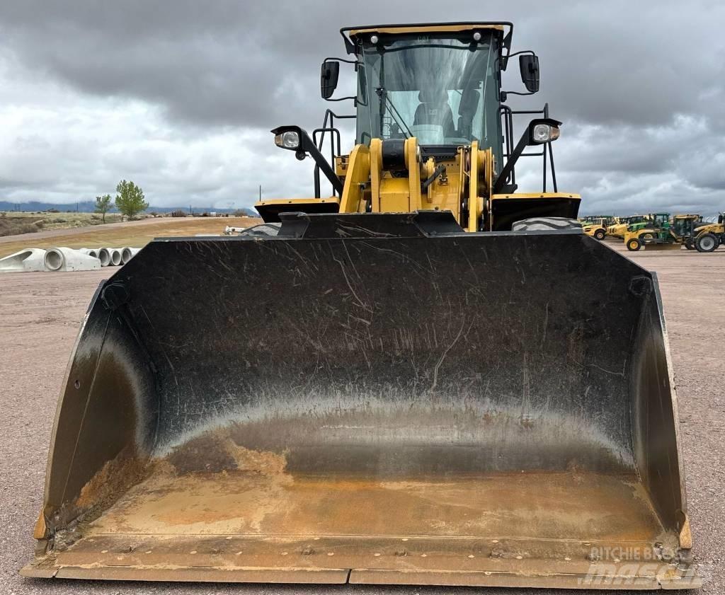 CAT 950M Chargeuse sur pneus