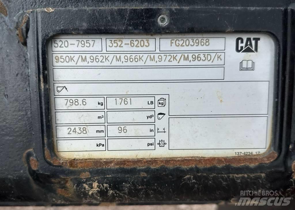 CAT 950M Chargeuse sur pneus