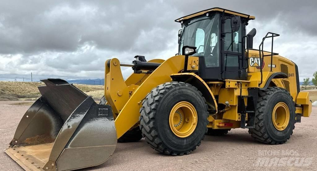 CAT 950M Chargeuse sur pneus